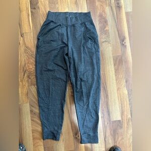 ✨✨NWOT✨✨-Under Armour Heather Gray Joggers